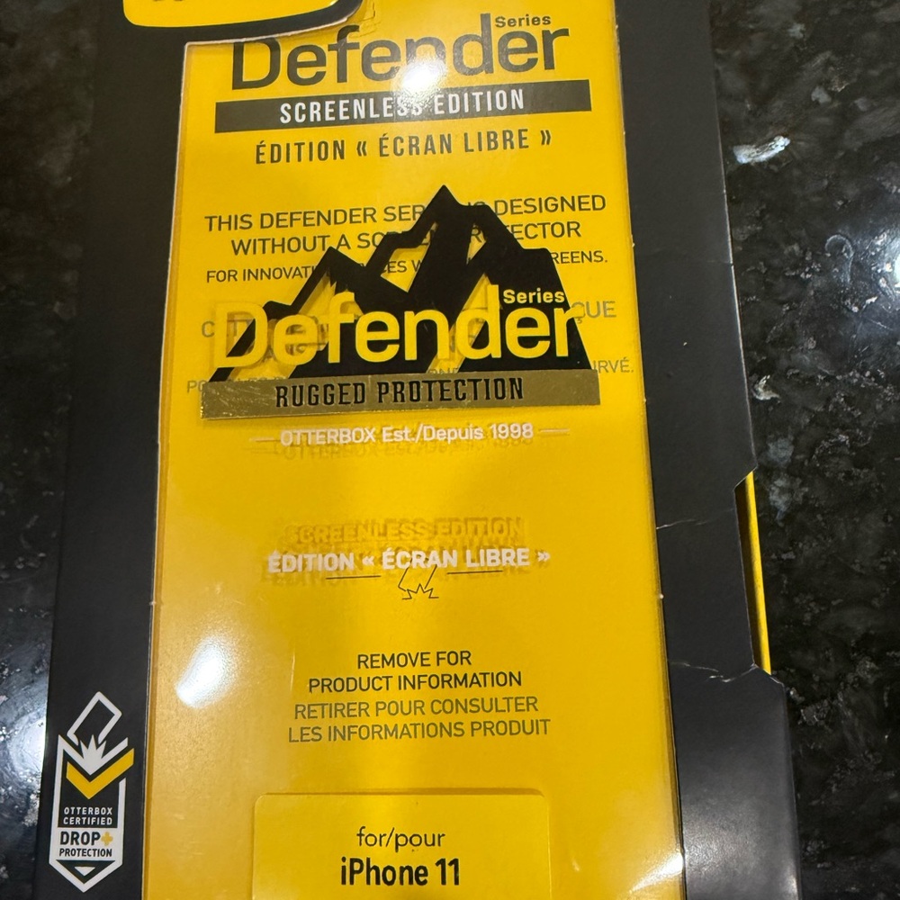 NWT! OtterBox Defender Series Screenless Edition Case for iPhone 11 - Black